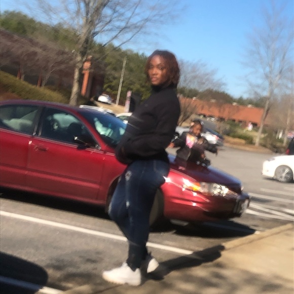 tiawallace348